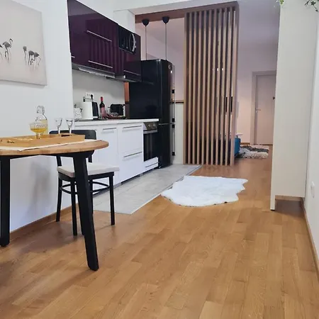 Dimiant Lux Lägenhet *